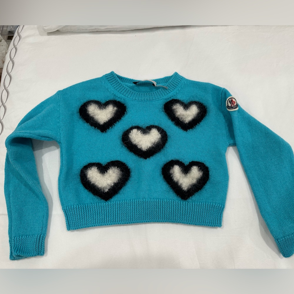 Moncler blue hearts patch logo sweater